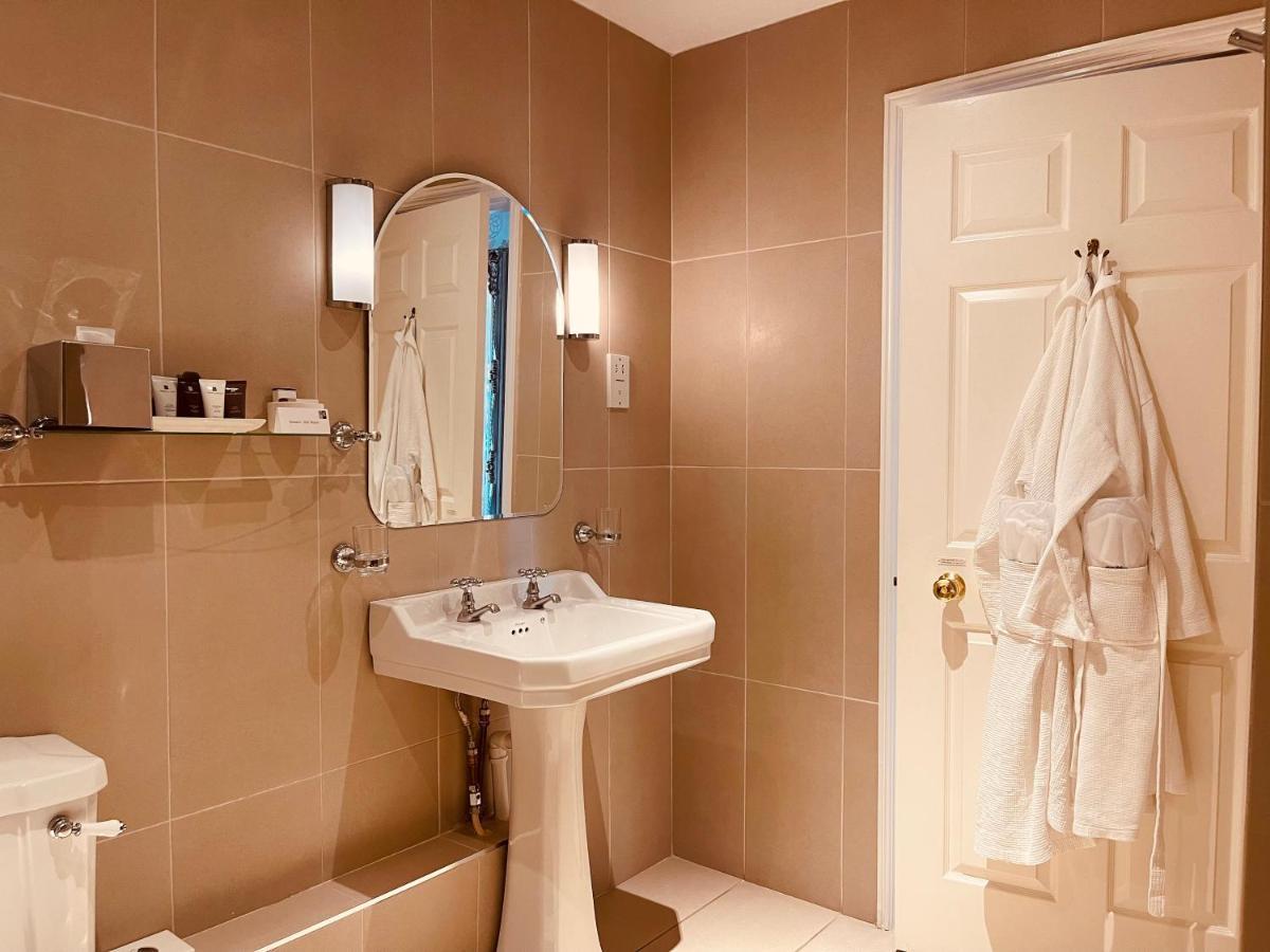 Nuthurst Grange Country House Hotel & Restaurant Солихъл Екстериор снимка