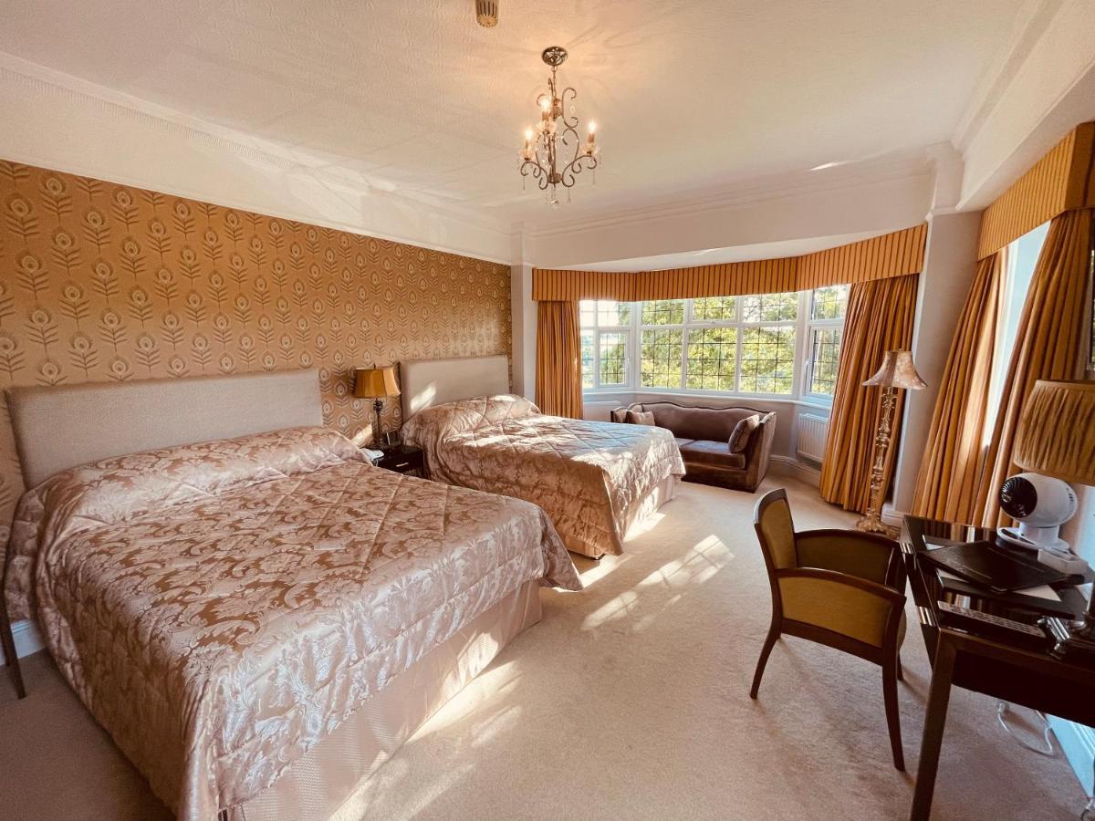 Nuthurst Grange Country House Hotel & Restaurant Солихъл Екстериор снимка