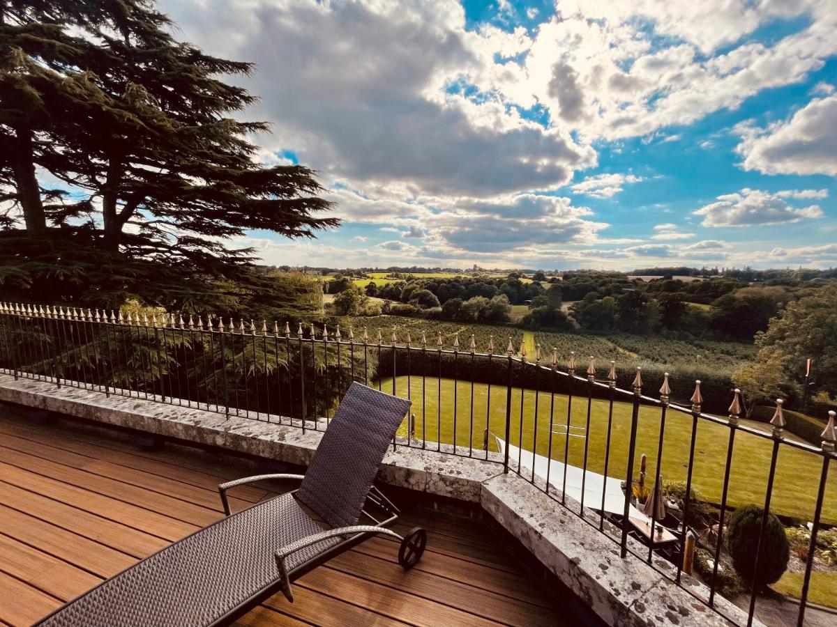 Nuthurst Grange Country House Hotel & Restaurant Солихъл Екстериор снимка
