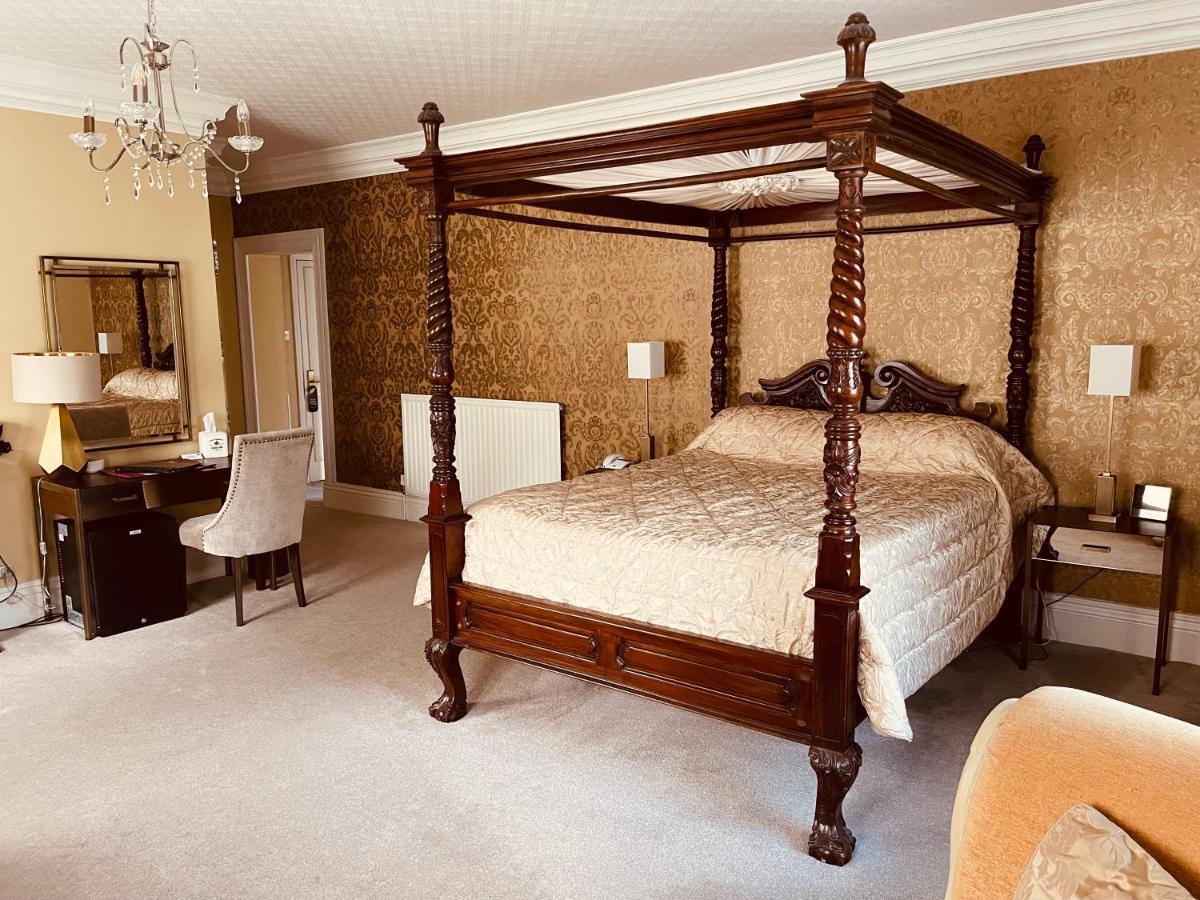Nuthurst Grange Country House Hotel & Restaurant Солихъл Екстериор снимка