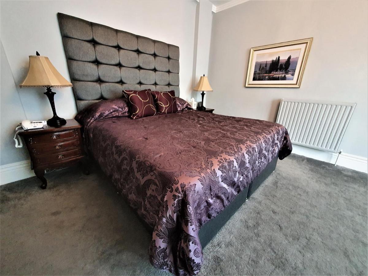 Nuthurst Grange Country House Hotel & Restaurant Солихъл Екстериор снимка
